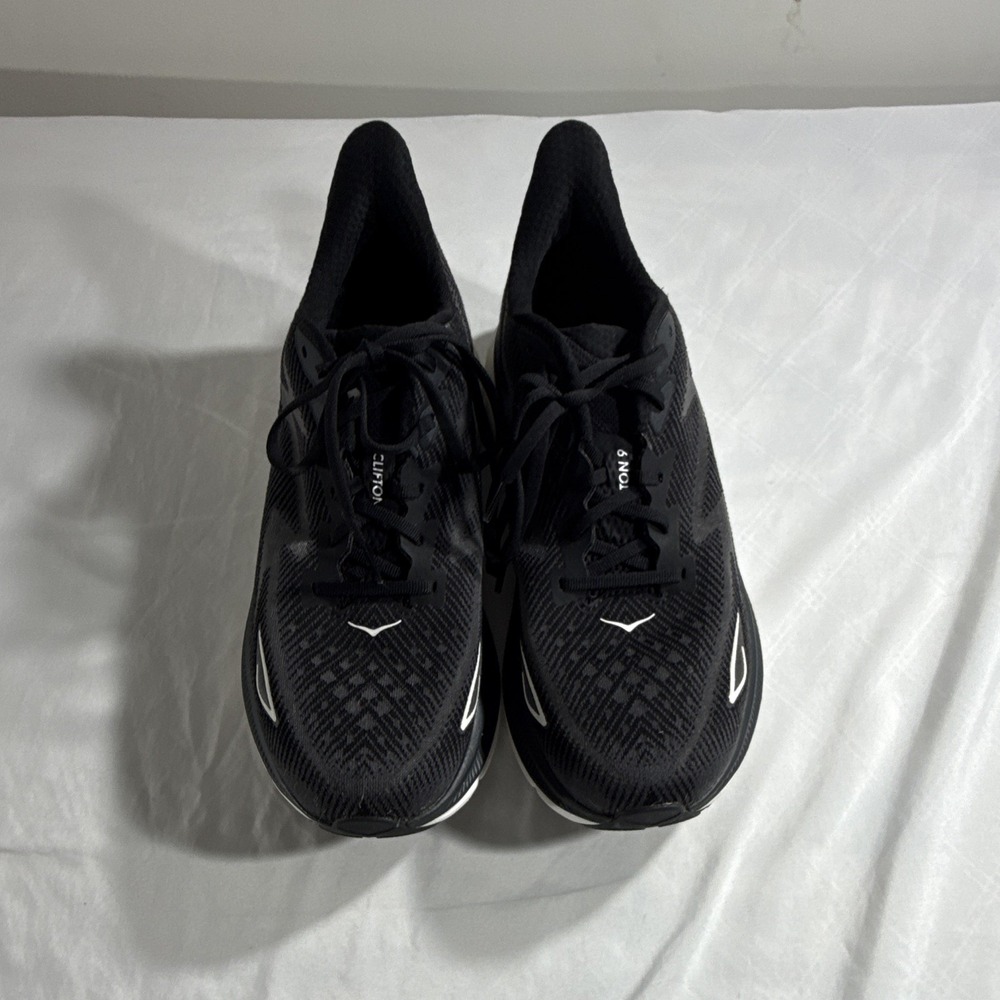 HOKA Clifton 9 Black White Mens Lace-Up Low Top Running Jogging Sneaker 11 2E